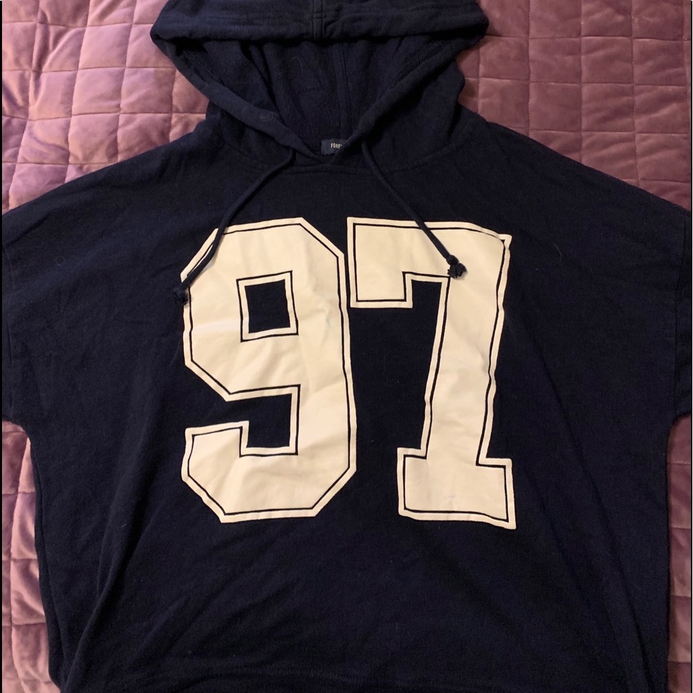 F21 cute cropped hoodie